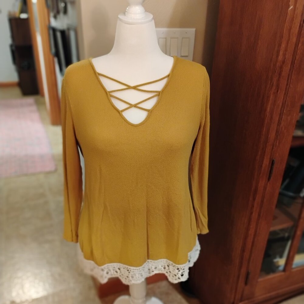 Janette Plus Women's long sleeve top